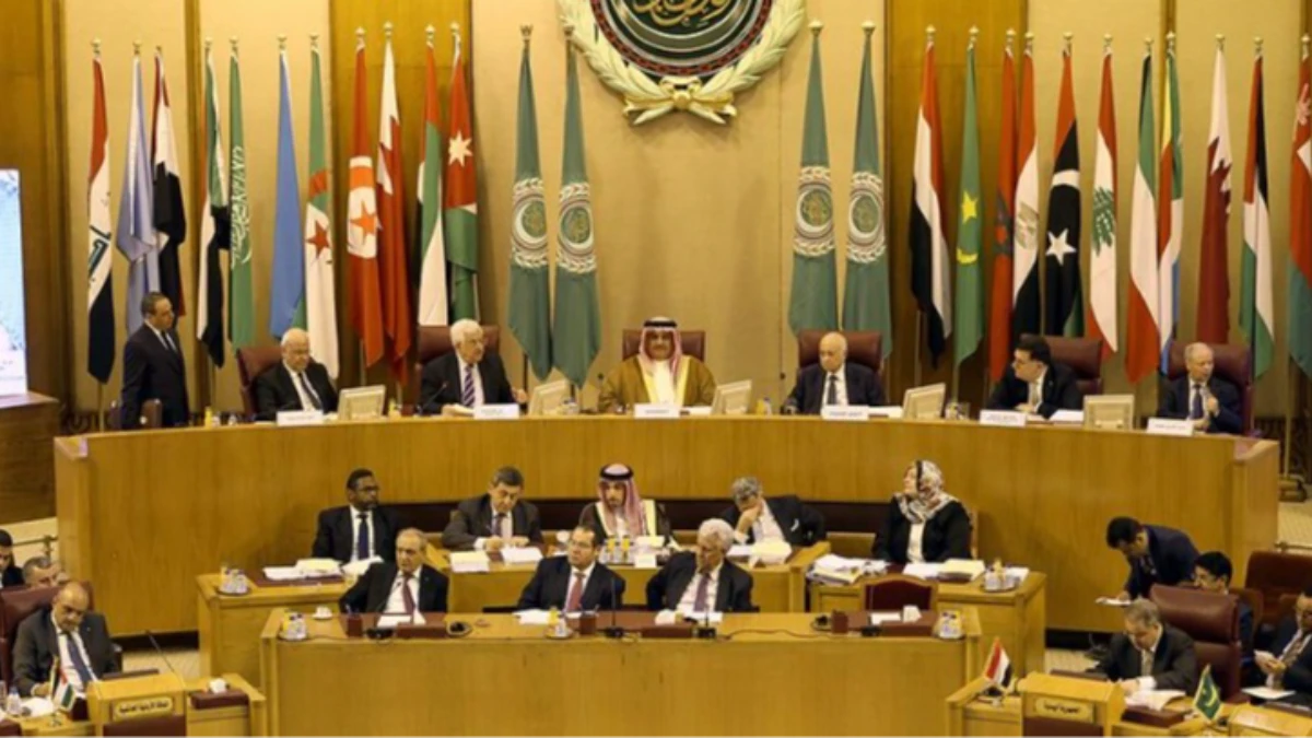 Irak, Mısır ve Ürdün dışişleri bakanları Arap Birliği Zirvesi öncesi bir araya geldi Irak, Mısır ve Ürdün dışişleri bakanları Arap Birliği Zirvesi öncesi bir araya geldi