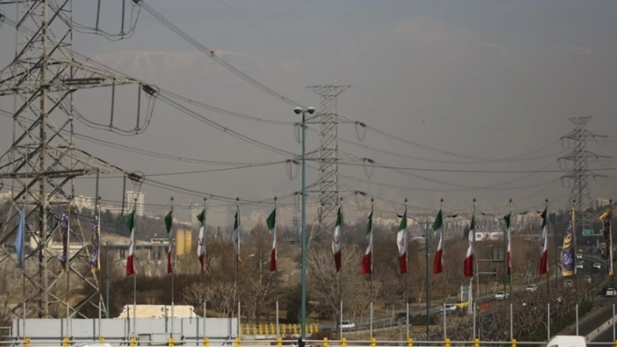 İran'da enerji krizi: 110 kamu kurumunun elektriği kesildi İran'da enerji krizi: 110 kamu kurumunun elektriği kesildi
