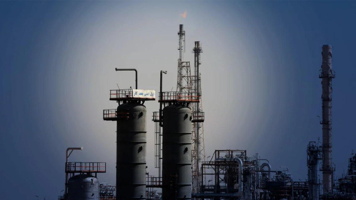 İran'da enerji tesisleri hedefte: Şiraz petrokimya kompleksi saldırıya uğradı İran'da enerji tesisleri hedefte: Şiraz petrokimya kompleksi saldırıya uğradı