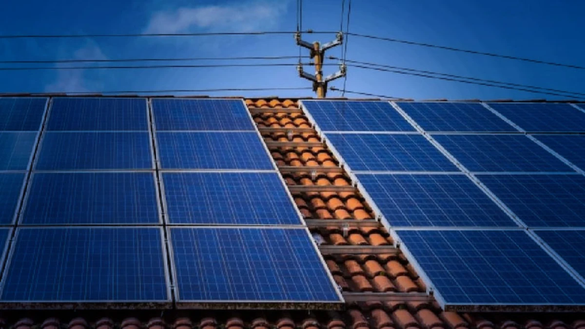 İran'daki savaş Avrupa'da güneş enerjisine ilgiyi artırdı: Talep ikiye katlandı İran'daki savaş Avrupa'da güneş enerjisine ilgiyi artırdı: Talep ikiye katlandı