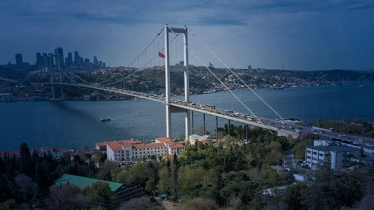 İstanbul Boğazı gemi trafiğine kapatıldı İstanbul Boğazı gemi trafiğine kapatıldı
