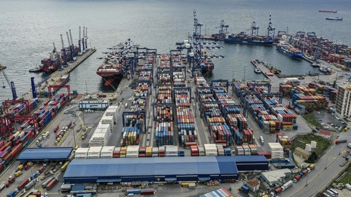 İthalat 14 ayın en düşük seviyesinde: Dış ticaret açığı yüzde 16,7 geriledi İthalat 14 ayın en düşük seviyesinde: Dış ticaret açığı yüzde 16,7 geriledi
