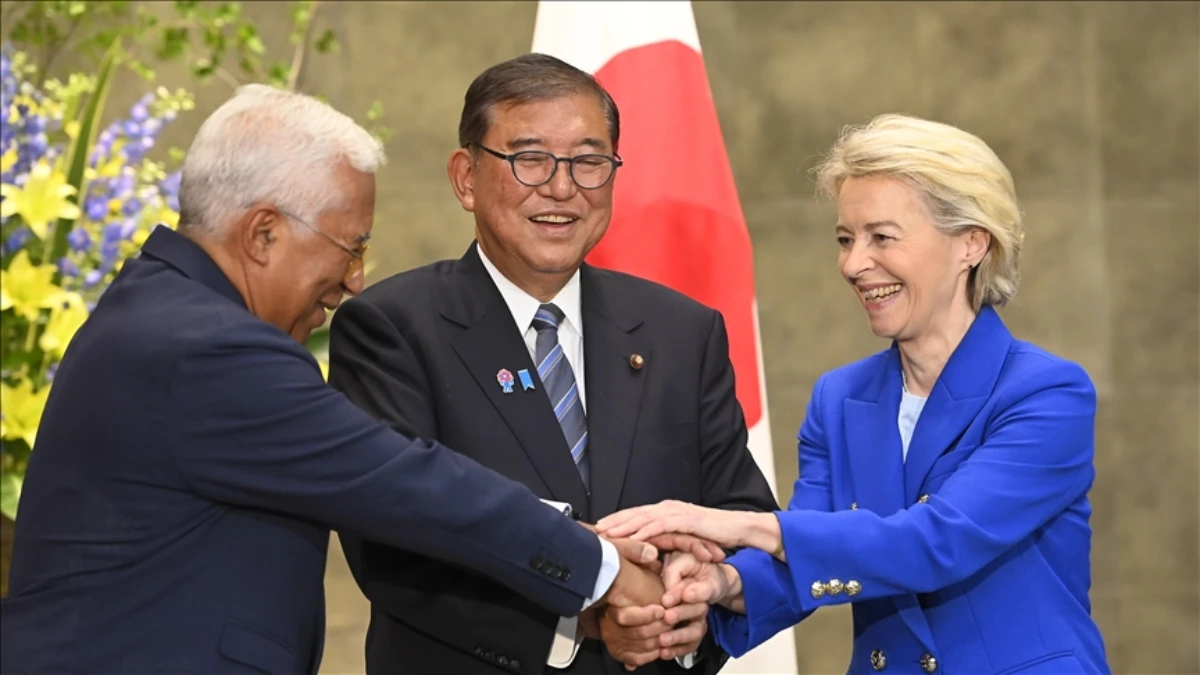 Japonya ile AB'den savunma ve ekonomide işbirliği kararı Japonya ile AB'den savunma ve ekonomide işbirliği kararı