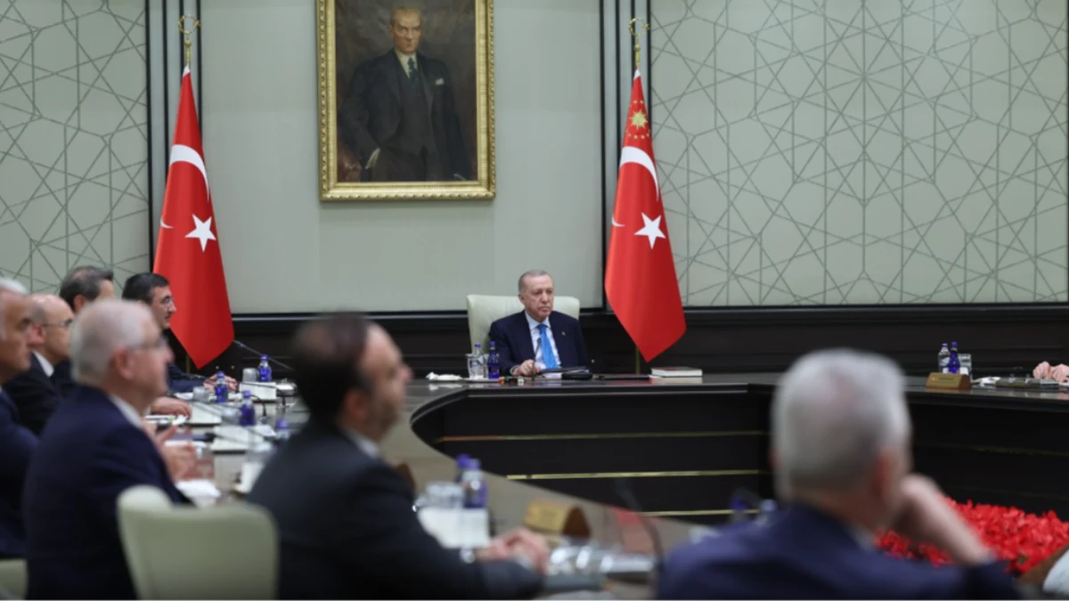 Kabine toplanıyor: Masada 'Terörsüz Türkiye' ve İsrail'in Suriye saldırıları var Kabine toplanıyor: Masada 'Terörsüz Türkiye' ve İsrail'in Suriye saldırıları var