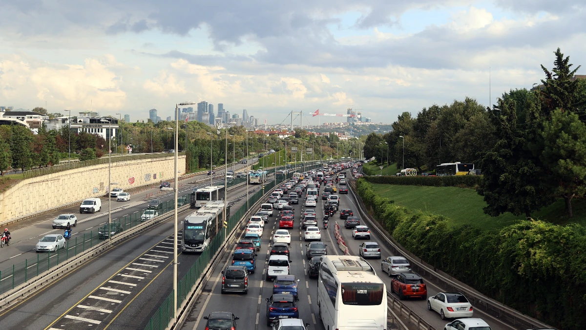 Kara yollarında çalışmalar sürüyor! Trafiğe çıkacaklar dikkat Kara yollarında çalışmalar sürüyor! Trafiğe çıkacaklar dikkat