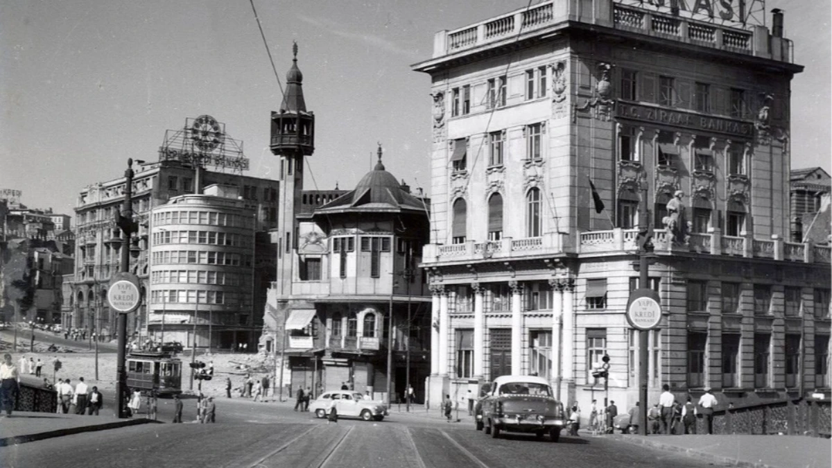 Karaköy’de 68 yıl önce yıkılan camii yeniden inşa edilecek Karaköy’de 68 yıl önce yıkılan camii yeniden inşa edilecek