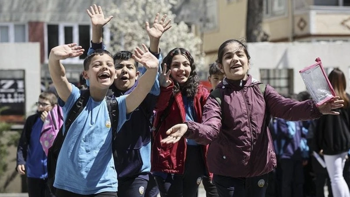 Kasım ara tatili kaç gün sürecek, 9 gün mü? İşte MEB 2025-2026 çalışma takvimi Kasım ara tatili kaç gün sürecek, 9 gün mü? İşte MEB 2025-2026 çalışma takvimi