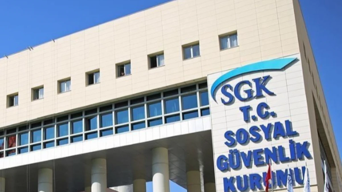 Kayıt dışı istihdama geçit yok: SGK'dan 1,5 yılda 3,5 milyar liralık ceza Kayıt dışı istihdama geçit yok: SGK'dan 1,5 yılda 3,5 milyar liralık ceza