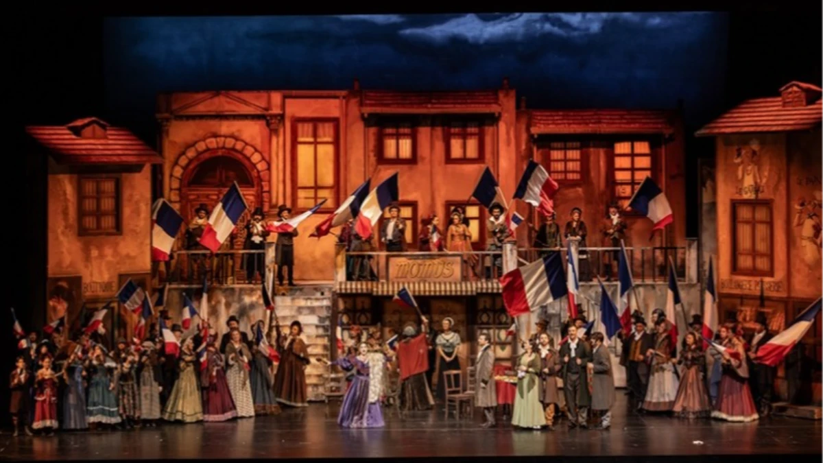 La Boheme eserinin prömiyeri AKM'de gerçekleştirildi La Boheme eserinin prömiyeri AKM'de gerçekleştirildi