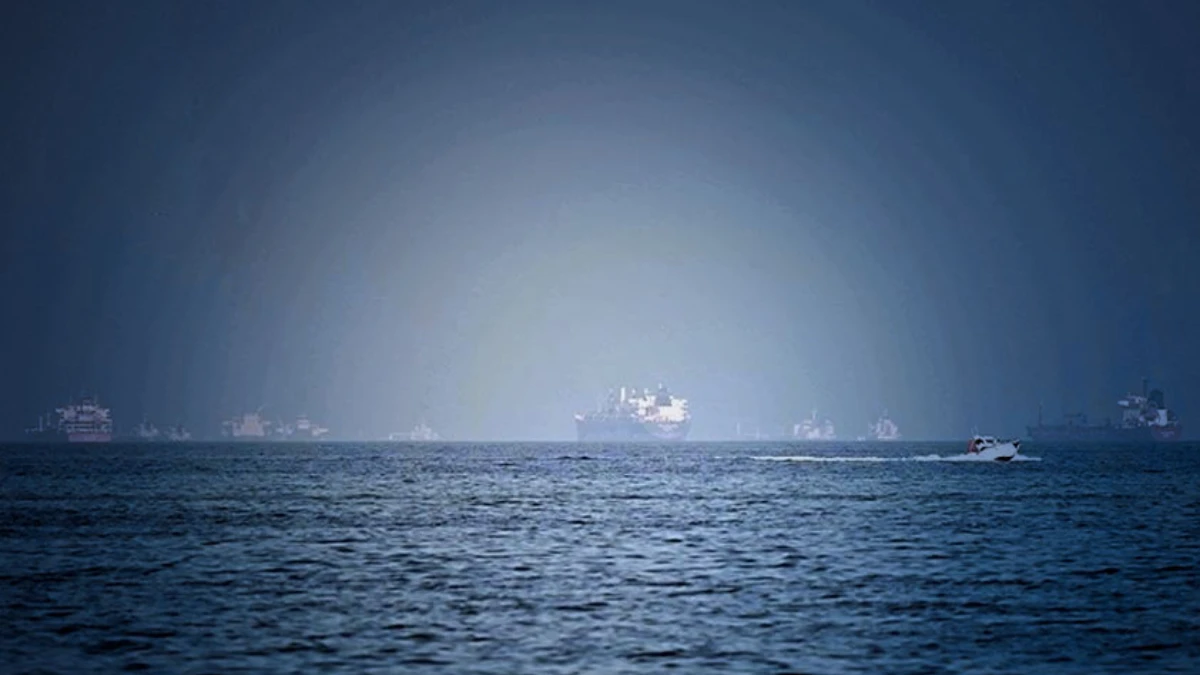 LNG ticaretinde büyük daralma: Hürmüz Boğazı'nın kapanması arz güvenliğini tehdit etti LNG ticaretinde büyük daralma: Hürmüz Boğazı'nın kapanması arz güvenliğini tehdit etti