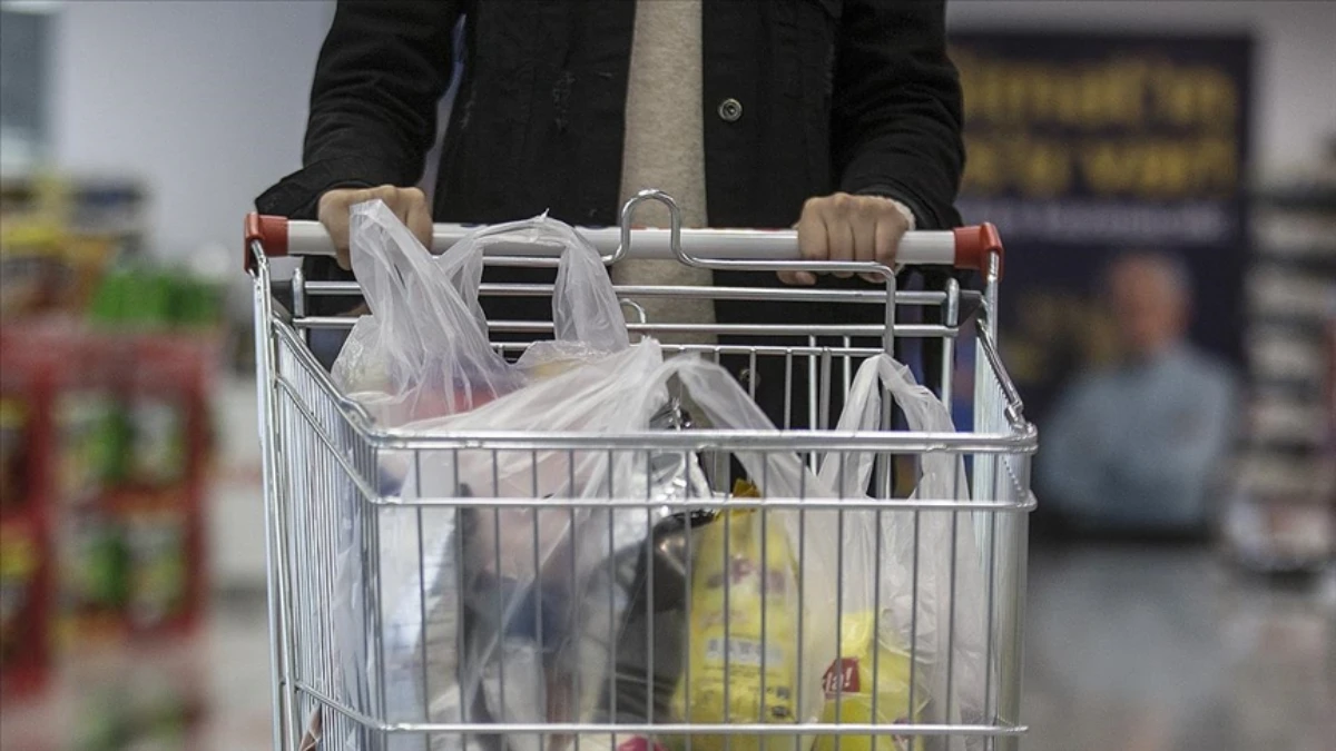 Marketler için dikkat çeken öneri: Pazar günü kapalı olsun Marketler için dikkat çeken öneri: Pazar günü kapalı olsun