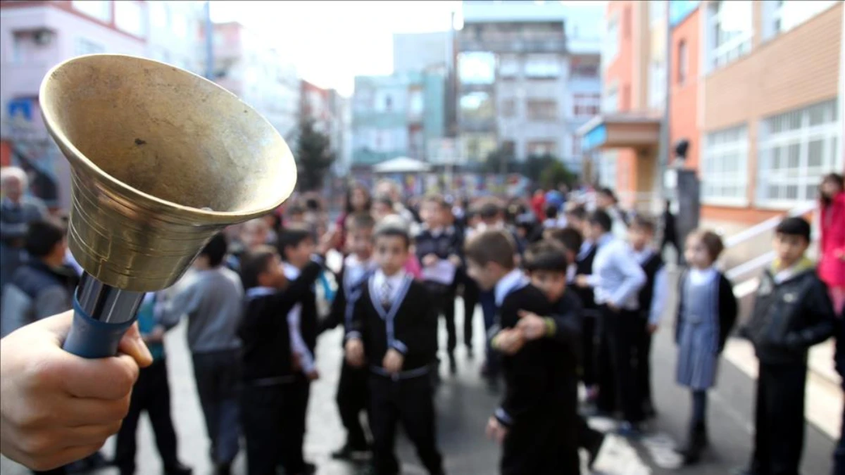 MEB'ten açıklama! 2025 OKULLARIN KAPANIŞ TARİHİ: Okullar erken mi kapanacak?