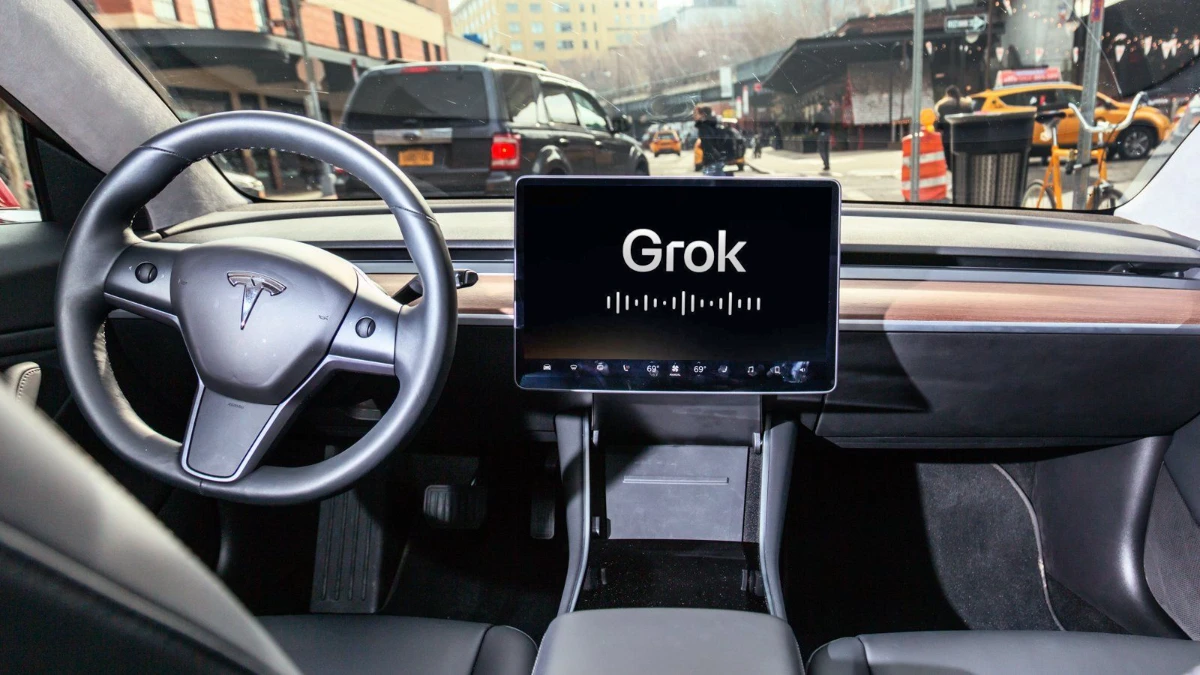 Musk, eleştirilerin gölgesinde Grok’u Tesla’ya taşıyor Musk, eleştirilerin gölgesinde Grok’u Tesla’ya taşıyor
