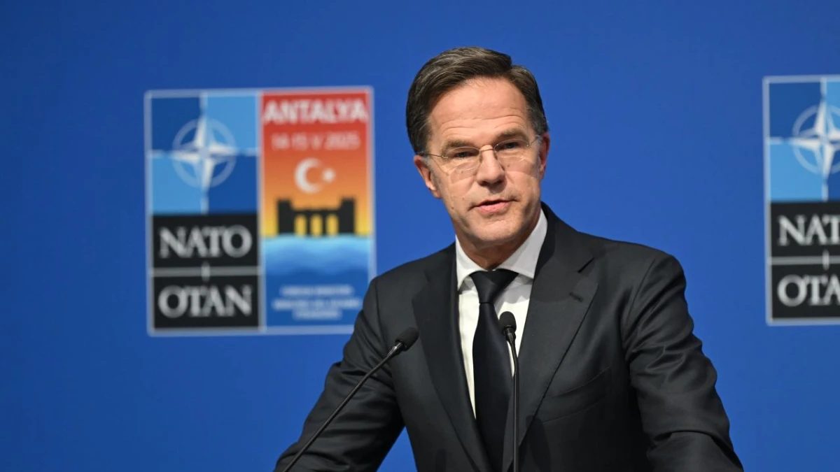 NATO'nun yeni gündemi Arktik Bölgesi'nin güvenliği NATO'nun yeni gündemi Arktik Bölgesi'nin güvenliği