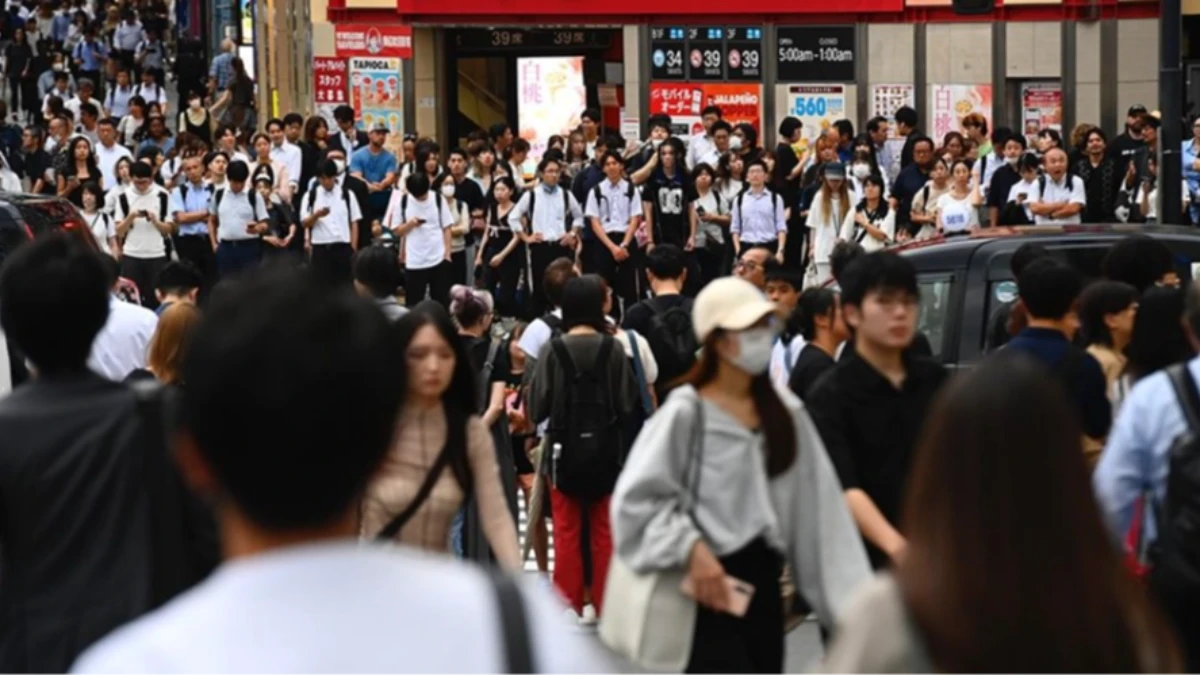Nüfus daralması rekor kırdı: Japon nüfusu 898 bin kişi azaldı Nüfus daralması rekor kırdı: Japon nüfusu 898 bin kişi azaldı