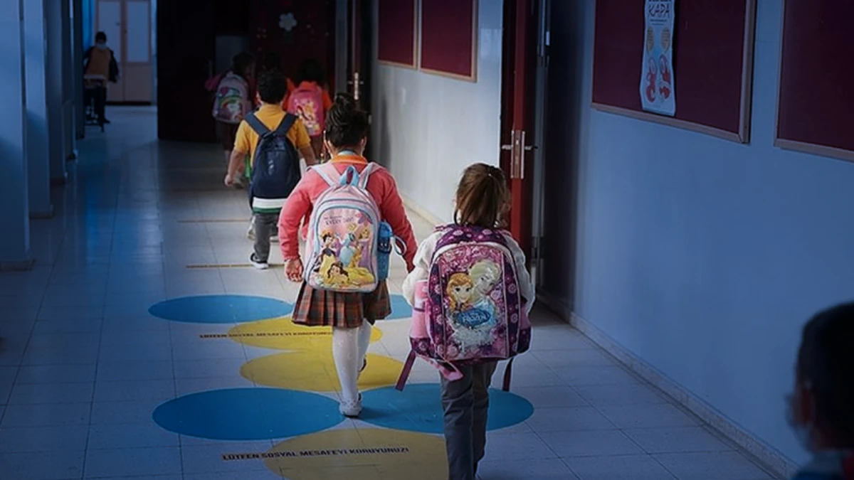 Okullar ne zaman açılıyor 2025-2026? Yaz tatili bitiş tarihi: MEB duyurdu Okullar ne zaman açılıyor 2025-2026? Yaz tatili bitiş tarihi: MEB duyurdu