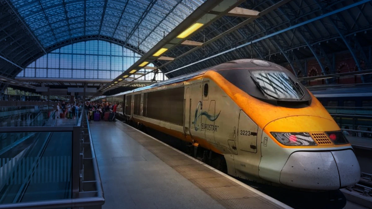 Paris, Londra, Amsterdam ve Brüksel arasındaki tren seferleri iptal oldu Paris, Londra, Amsterdam ve Brüksel arasındaki tren seferleri iptal oldu