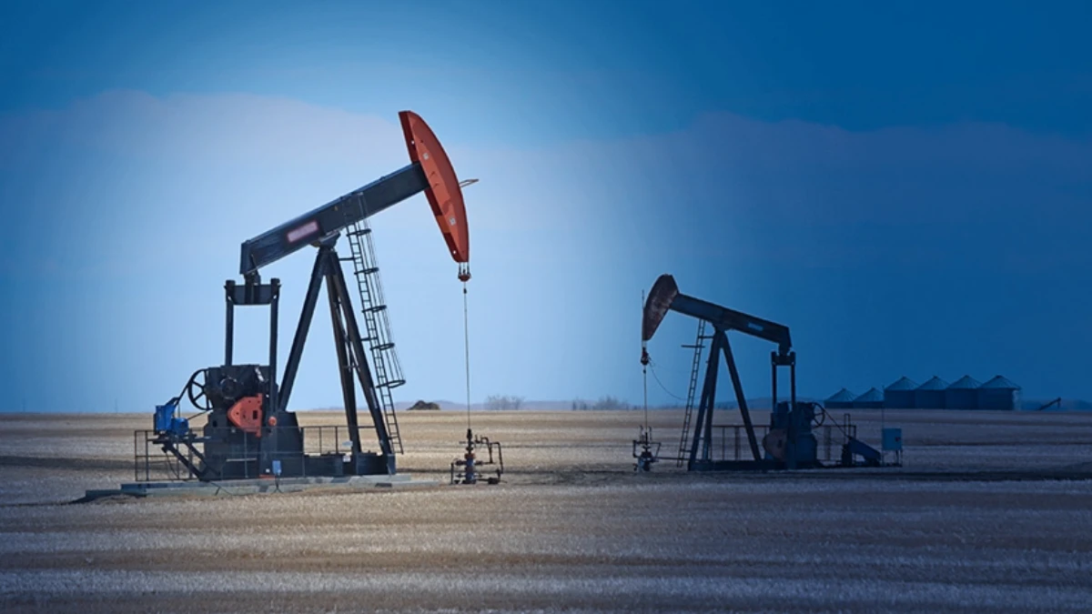 Petrol fiyatları 70 doları aştı: ABD-İran gerilimi piyasaları tetikledi Petrol fiyatları 70 doları aştı: ABD-İran gerilimi piyasaları tetikledi