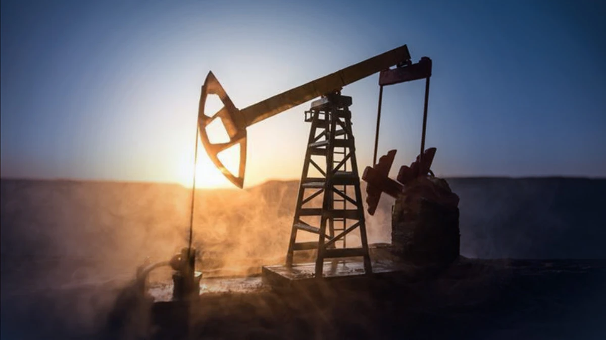 Petrol fiyatları yedi ayın zirvesine yaklaştı: Orta Doğu'daki askeri hareketlilik arz endişelerini artırdı Petrol fiyatları yedi ayın zirvesine yaklaştı: Orta Doğu'daki askeri hareketlilik arz endişelerini artırdı