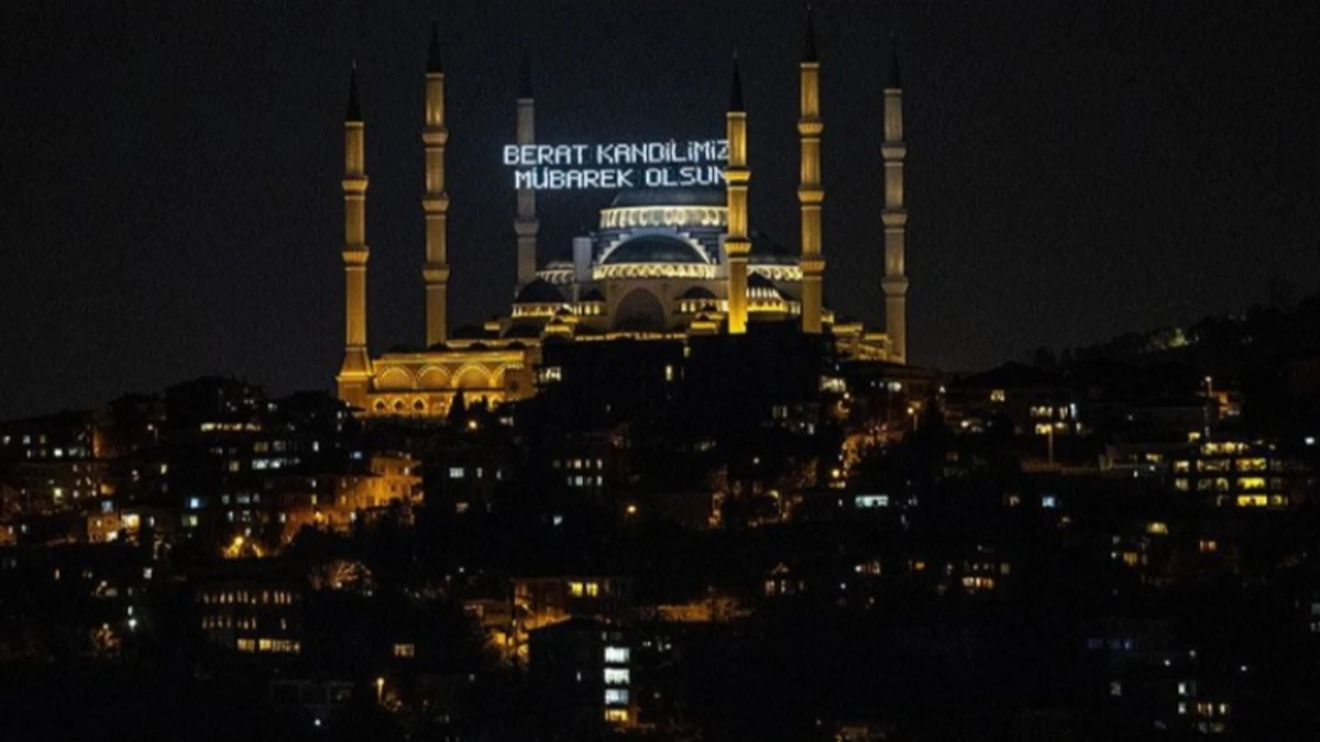 Ramazanın müjdecisi Berat Kandili yarın idrak edilecek: Camilerde programlar düzenlenecek Ramazanın müjdecisi Berat Kandili yarın idrak edilecek: Camilerde programlar düzenlenecek