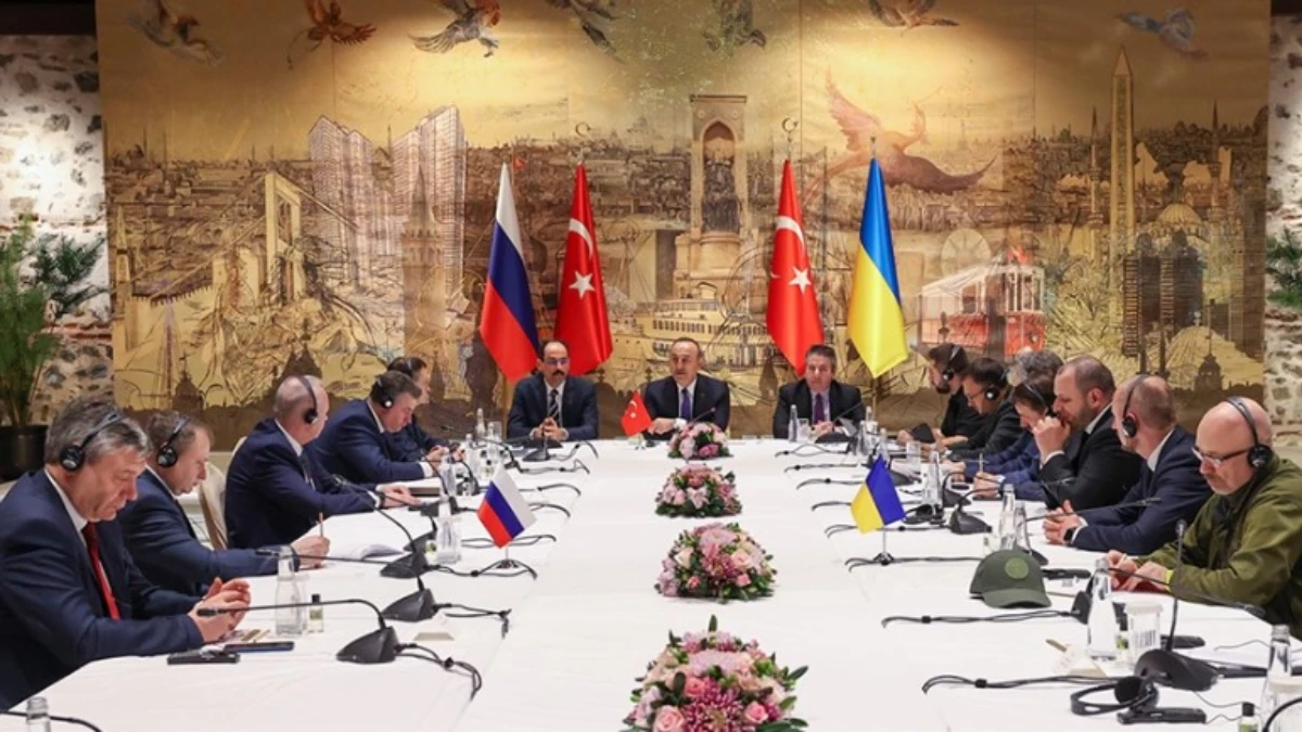 Rusya Dışişleri Bakanı Sergey Lavrov İstanbul'u işaret etti: '5 bine yakın kişiyi etkiledi' Rusya Dışişleri Bakanı Sergey Lavrov İstanbul'u işaret etti: '5 bine yakın kişiyi etkiledi'