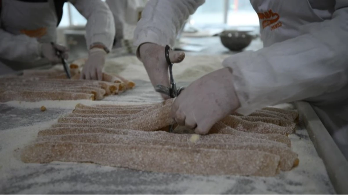 Safranbolu’da tatlı telaş: Lokum üreticileri Ramazan Bayramı mesaisine başladı Safranbolu’da tatlı telaş: Lokum üreticileri Ramazan Bayramı mesaisine başladı