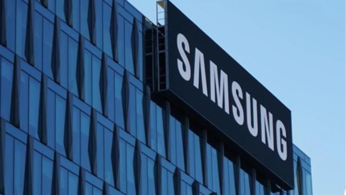 Samsung yeni cihazını tanıttı Samsung yeni cihazını tanıttı
