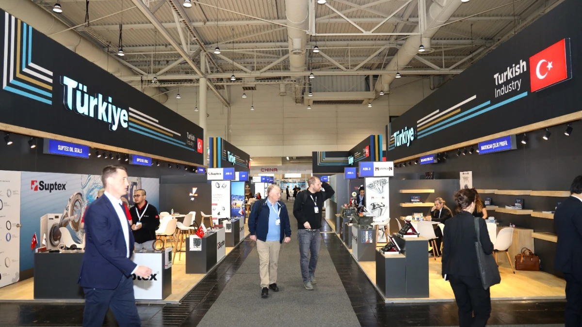 Sanayiyi küçültmeden Türkiye’yi büyütmeliyiz: Hannover Messe'de yetkinlik mesajı Sanayiyi küçültmeden Türkiye’yi büyütmeliyiz: Hannover Messe'de yetkinlik mesajı