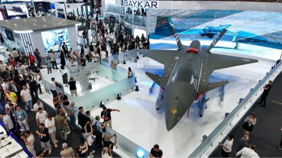 Savunma sanayisinin vitrini IDEF 2025'in kapıları halka açıldı Savunma sanayisinin vitrini IDEF 2025'in kapıları halka açıldı