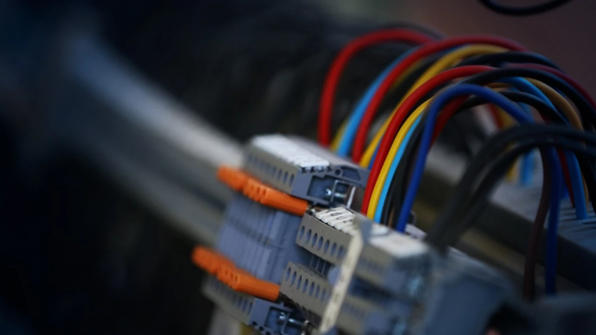 Sektörden büyük yükseliş: Elektrik ve elektronik ihracatta sektörü üçüncülüğe yükseldi Sektörden büyük yükseliş: Elektrik ve elektronik ihracatta sektörü üçüncülüğe yükseldi