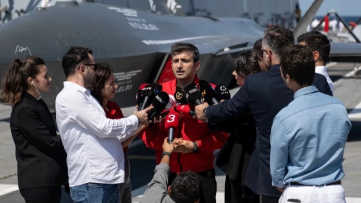 Selçuk Bayraktar TCG Anadolu’da konuştu: Bayraktar TB-3 dünyada bir ilki başardı Selçuk Bayraktar TCG Anadolu’da konuştu: Bayraktar TB-3 dünyada bir ilki başardı
