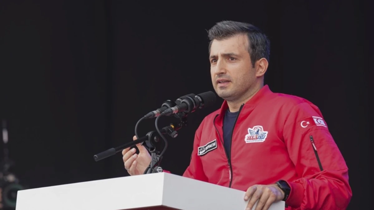 Selçuk Bayraktar'dan TEKNOFEST mesajı: Bir milletin uyanış hikayesidir Selçuk Bayraktar'dan TEKNOFEST mesajı: Bir milletin uyanış hikayesidir
