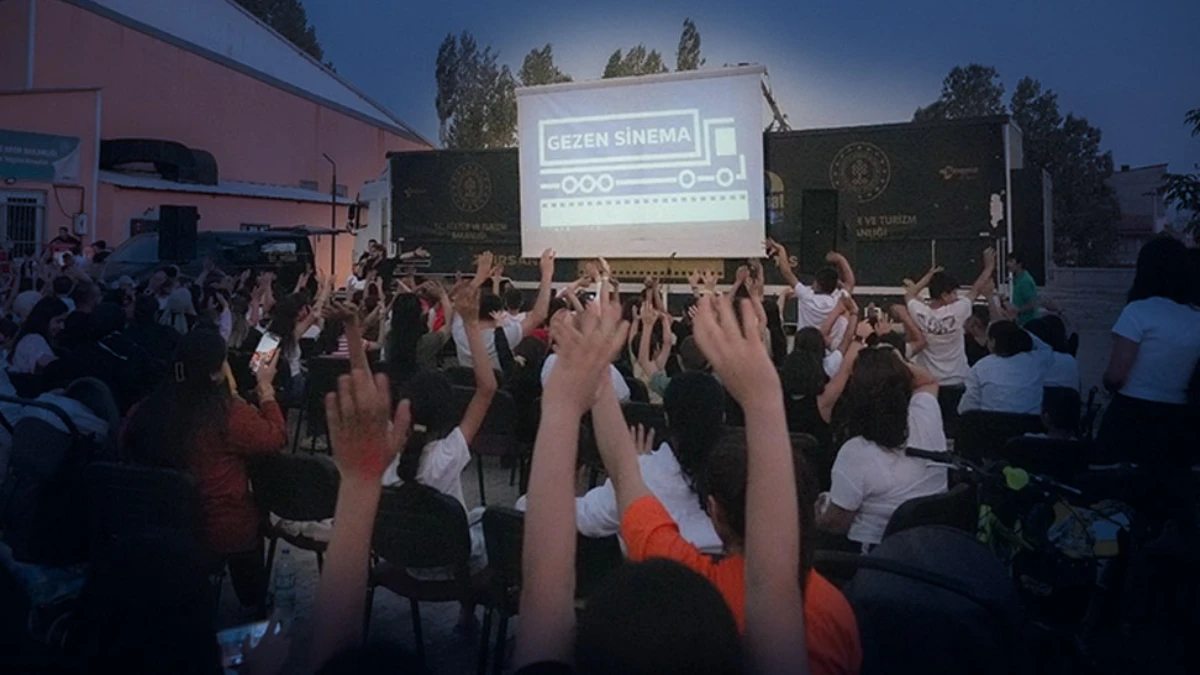 Sinema tırı her an karşınıza çıkabilir Sinema tırı her an karşınıza çıkabilir