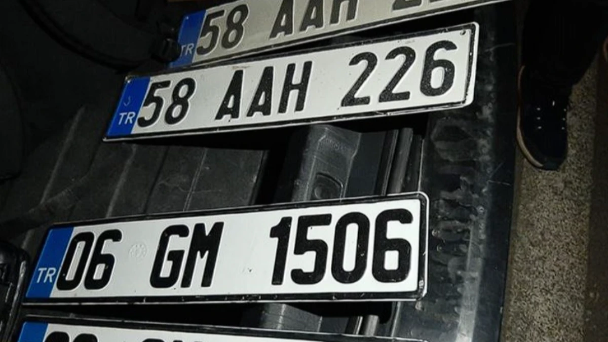 SON DAKİKA: APP plaka cezası kalktı mı? Tarih 1 Ocak 2027'ye uzatılıyor SON DAKİKA: APP plaka cezası kalktı mı? Tarih 1 Ocak 2027'ye uzatılıyor