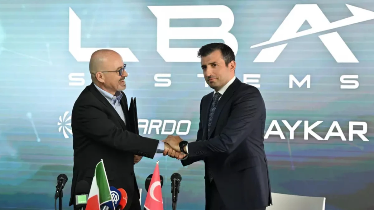 SON DAKİKA: Baykar ve İtalyan devi Leonardo'dan yeni adım! İmzalar atıldı SON DAKİKA: Baykar ve İtalyan devi Leonardo'dan yeni adım! İmzalar atıldı