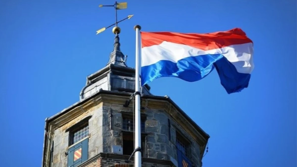 SON DAKİKA: Hollanda'da hükümet düştü SON DAKİKA: Hollanda'da hükümet düştü