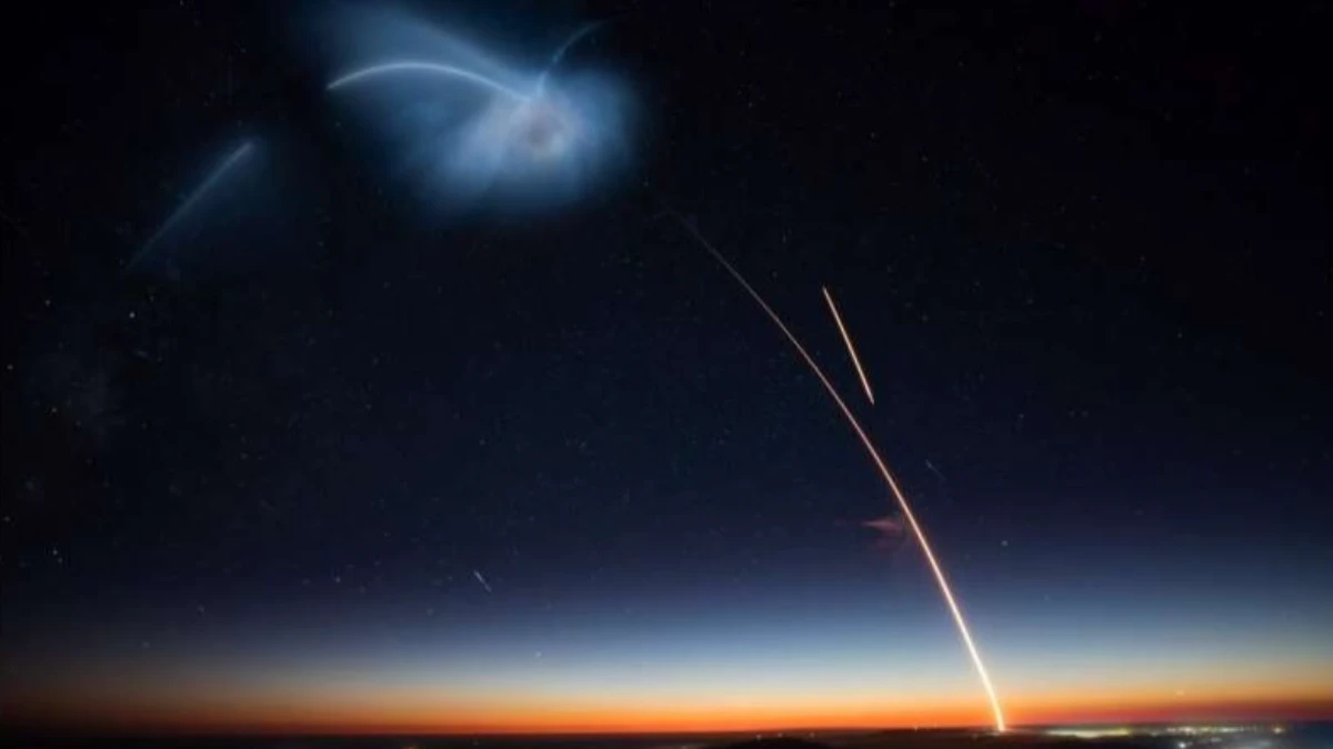 SpaceX, Amazon’un Kuiper uydularını yörüngeye fırlattı SpaceX, Amazon’un Kuiper uydularını yörüngeye fırlattı