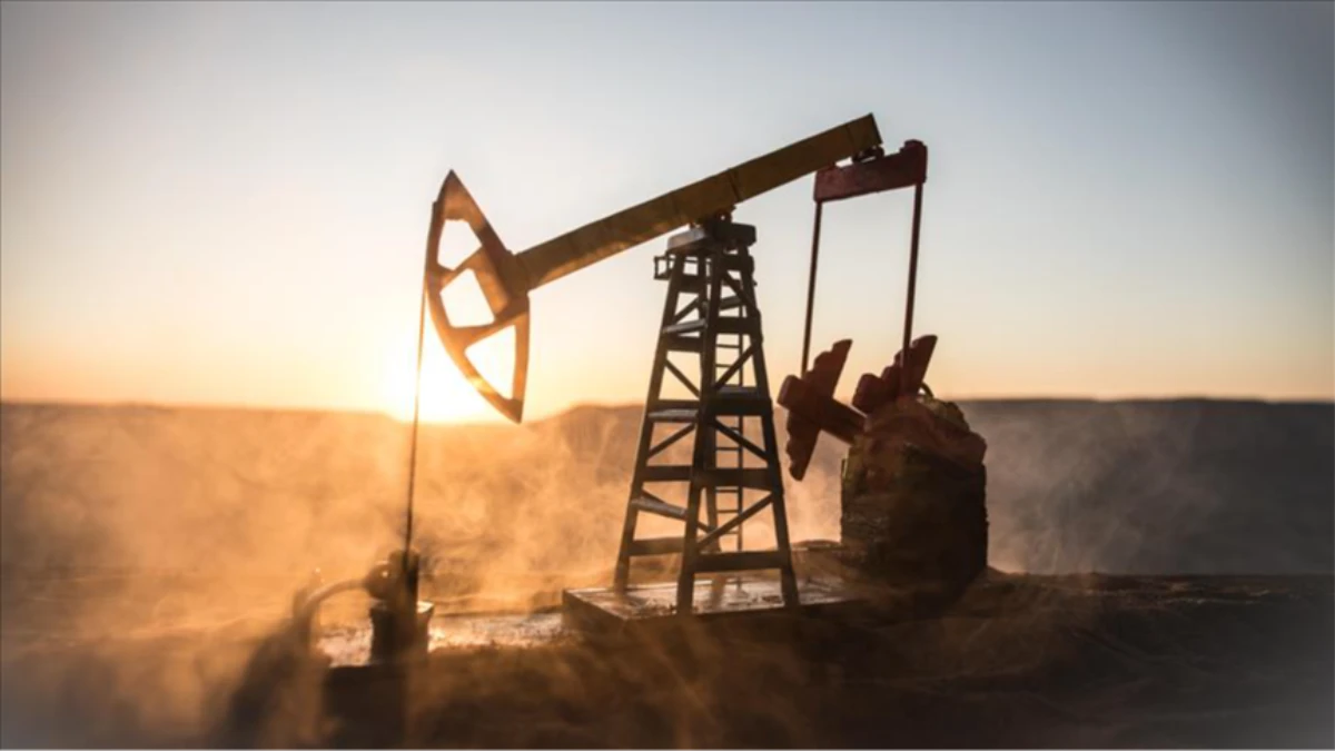 Talep endişeleri petrol fiyatlarını düşürdü: 66 doların altına geriledi Talep endişeleri petrol fiyatlarını düşürdü: 66 doların altına geriledi