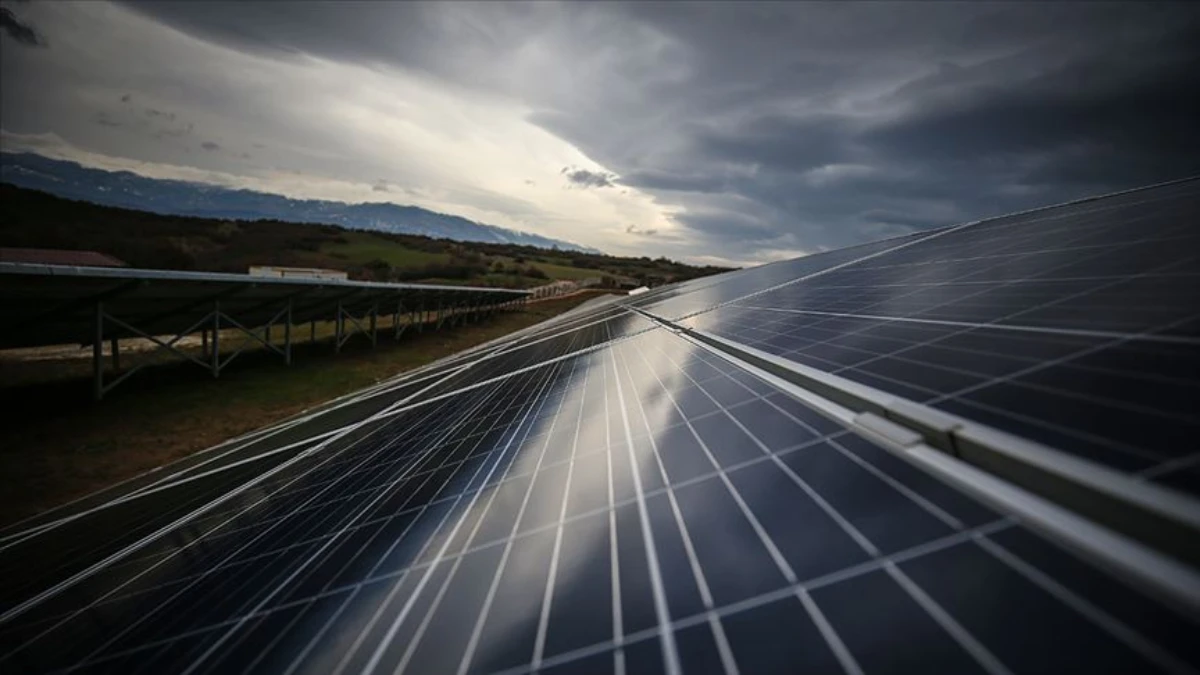 TCDD'den 4 güneş enerjisi santrali: 1,5 milyar devletin kasasında kalacak TCDD'den 4 güneş enerjisi santrali: 1,5 milyar devletin kasasında kalacak