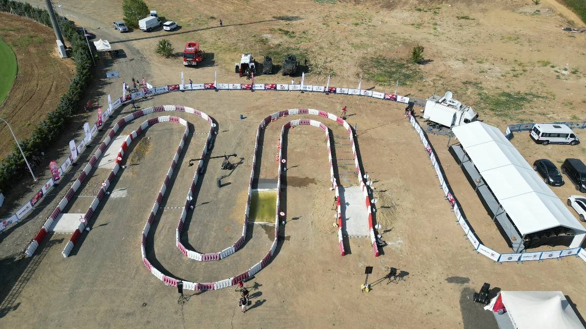 TEKNOFEST İnsansız Kara Aracı Yarışması'nın yapılacağı yer belli oldu TEKNOFEST İnsansız Kara Aracı Yarışması'nın yapılacağı yer belli oldu