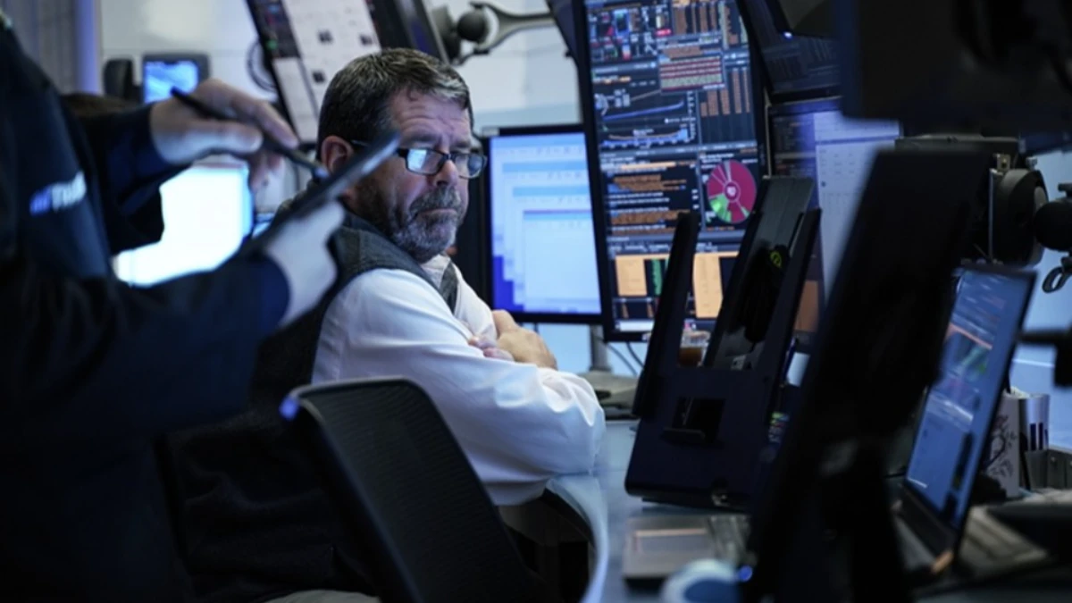 Teknoloji hisseleri baskı altında: ECB ve BoE kararları izleniyor Teknoloji hisseleri baskı altında: ECB ve BoE kararları izleniyor