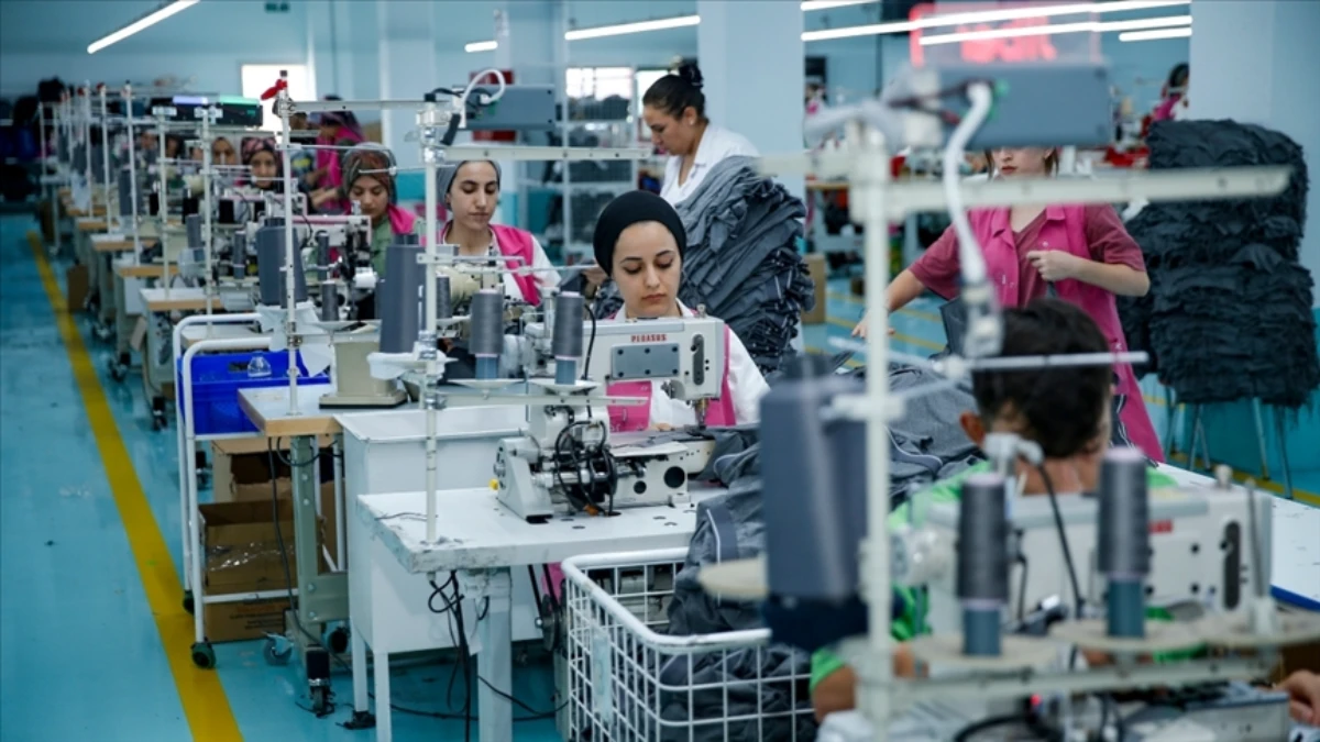 Tekstil sektörünün yıl sonu hedefi: 12 milyar dolar ihracat Tekstil sektörünün yıl sonu hedefi: 12 milyar dolar ihracat
