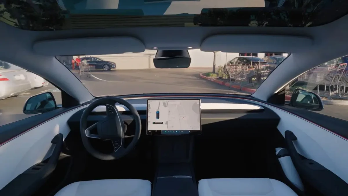 Tesla’dan 8 milyar millik otonom sürüş rekoru Tesla’dan 8 milyar millik otonom sürüş rekoru