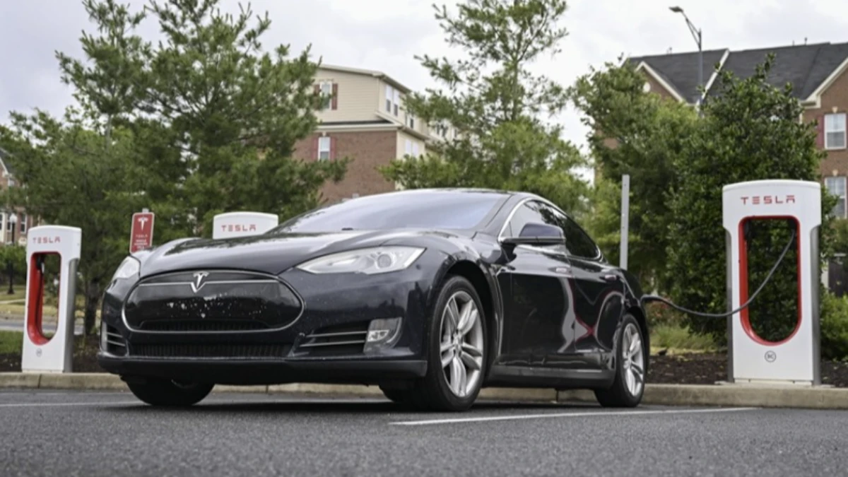 Tesla'nın otomobil teslimatları üçüncü çeyrekte arttı Tesla'nın otomobil teslimatları üçüncü çeyrekte arttı