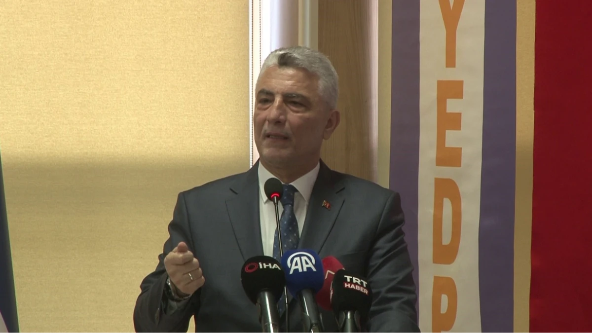 Ticaret Bakanı Bolat: Bu yıl ihracatta 390 milyar doları aşacağız Ticaret Bakanı Bolat: Bu yıl ihracatta 390 milyar doları aşacağız