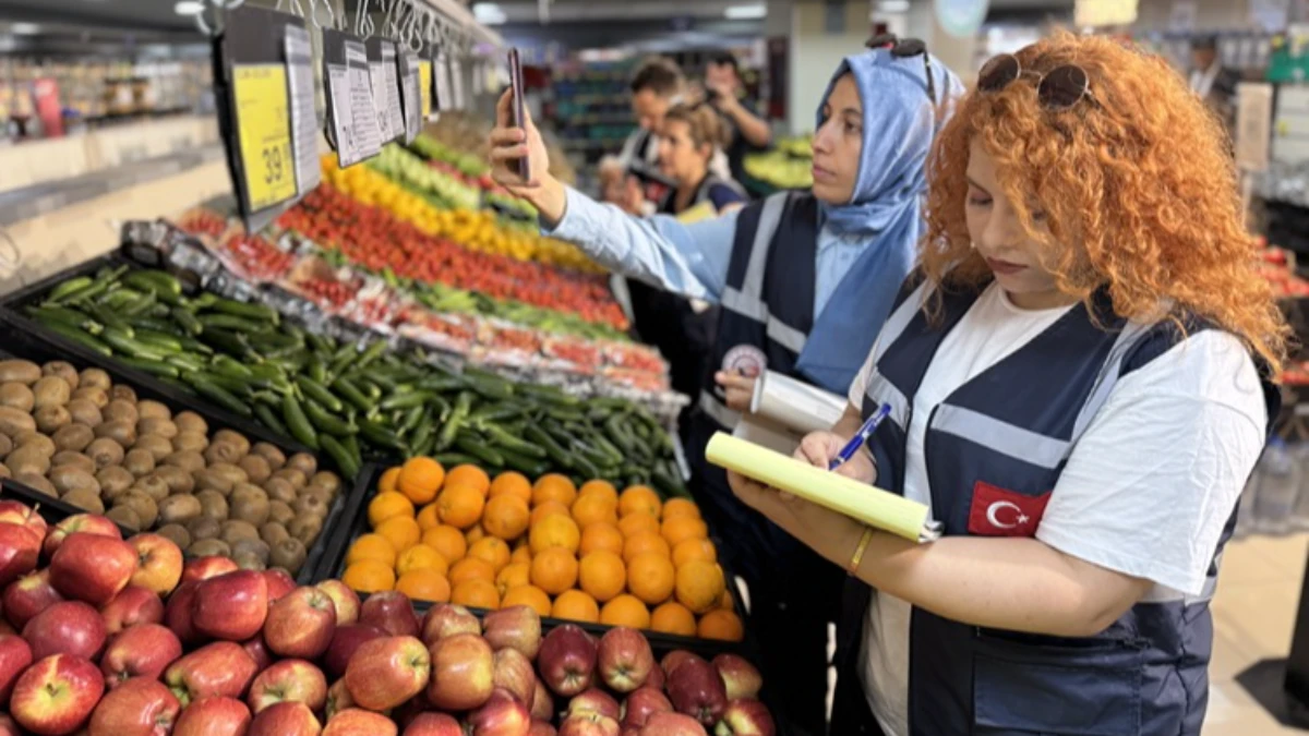 Ticaret Bakanlığı ekipleri sahada: Kurban Bayramı öncesi fiyat denetimleri yapıldı Ticaret Bakanlığı ekipleri sahada: Kurban Bayramı öncesi fiyat denetimleri yapıldı