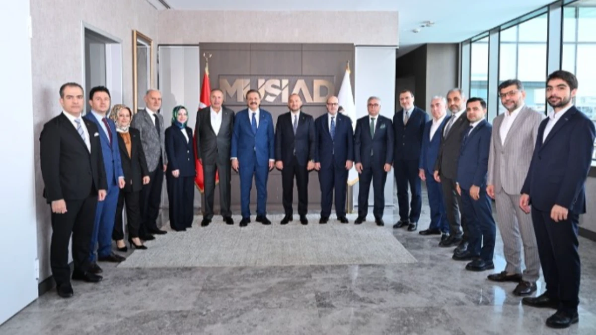TOBB'dan MÜSİAD'a hayırlı olsun ziyareti TOBB'dan MÜSİAD'a hayırlı olsun ziyareti