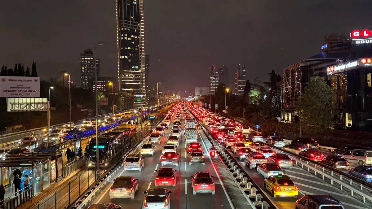 Trafiğe çıkacaklar dikkat! Kurtköy-Şile yolunda çalışma var Trafiğe çıkacaklar dikkat! Kurtköy-Şile yolunda çalışma var