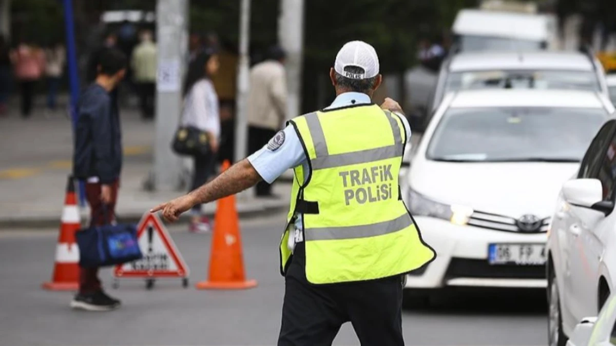 Trafikte 2025'te 2 milyon 126 bin işlem yapıldı Trafikte 2025'te 2 milyon 126 bin işlem yapıldı