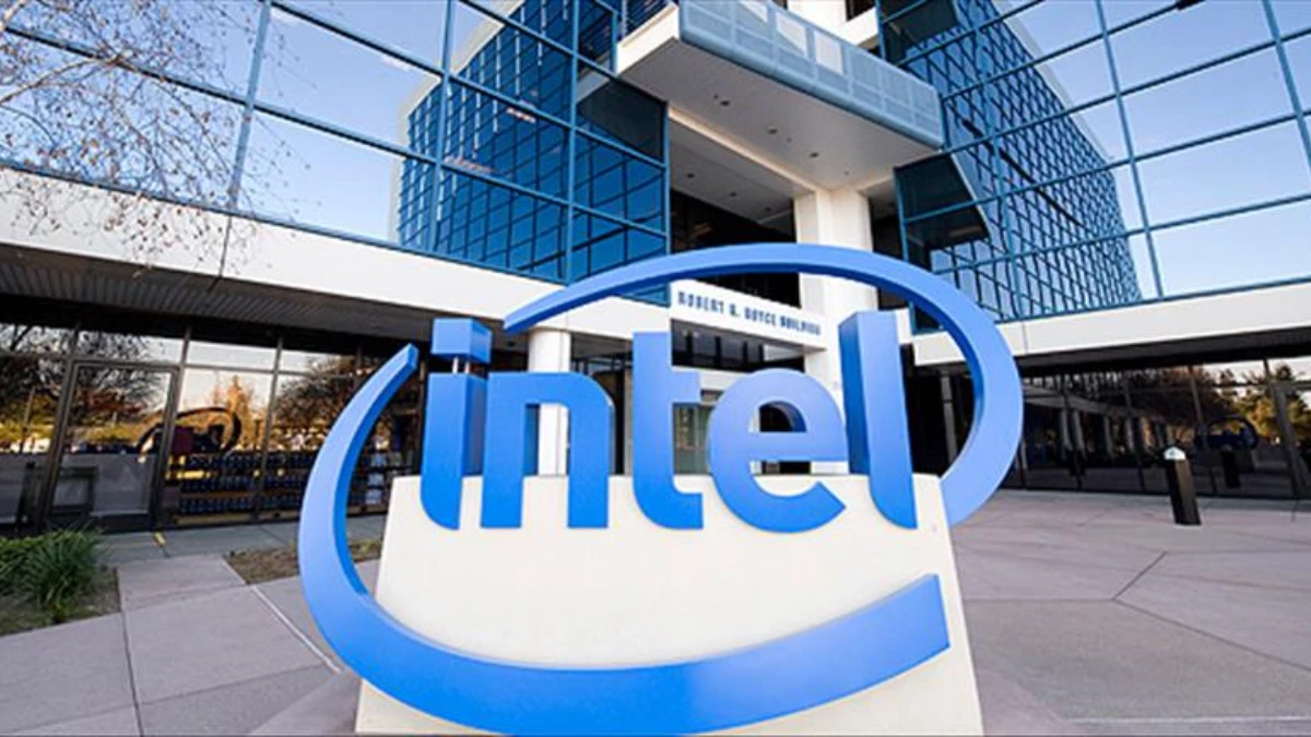 Trump 'istifa et' demişti: Intel CEO'su sessizliğini bozdu Trump 'istifa et' demişti: Intel CEO'su sessizliğini bozdu